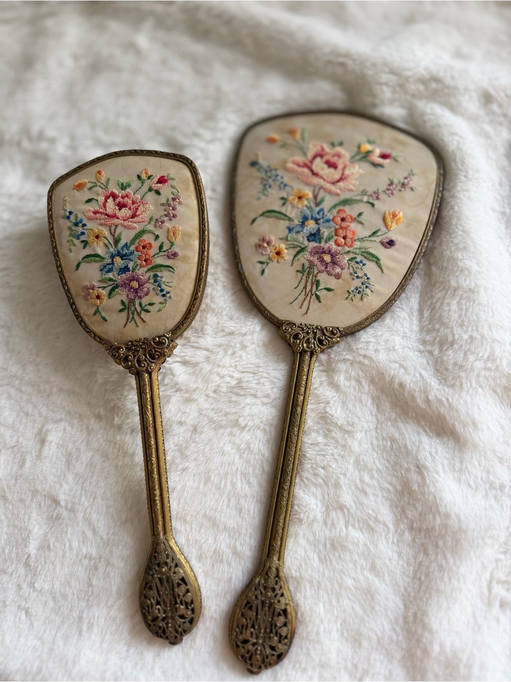 Vintage 2-Piece Vanity Dresser Set (Hand Mirror & Hairbrush)